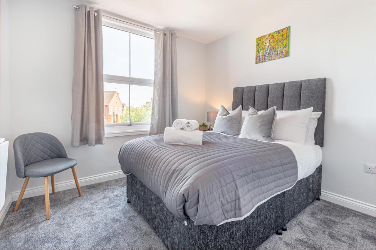 Host & Stay - The Bull Inn, 3 Double Rooms Fernhill Heath Exterior photo